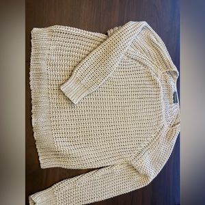 White knitted sweater